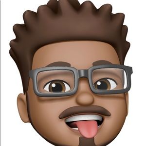 Meet your Posher, Dominique